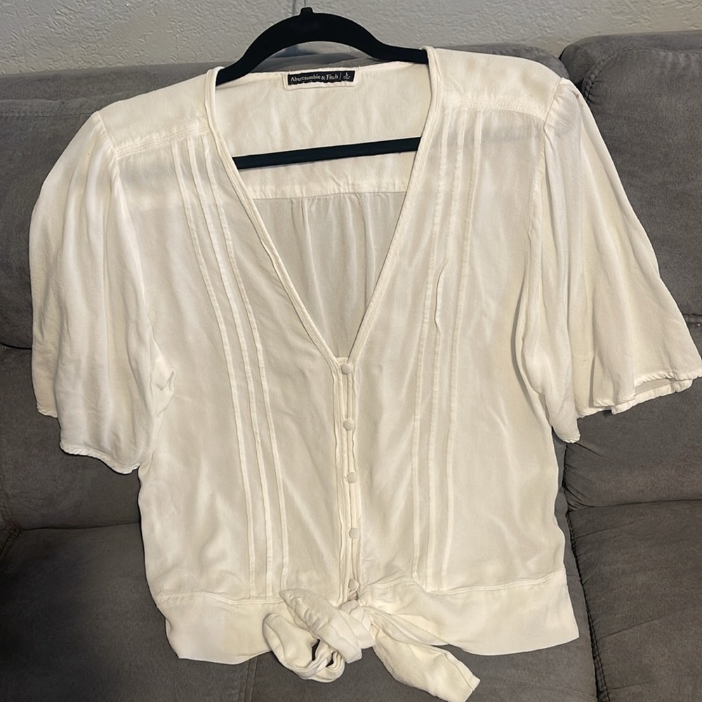 Abercrombie & Fitch White cropped top size Large